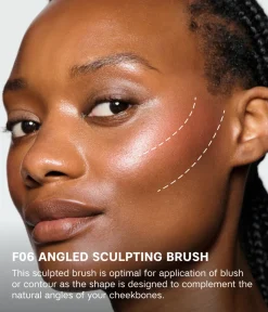 ANGLED SCULPTING BRUSH F06