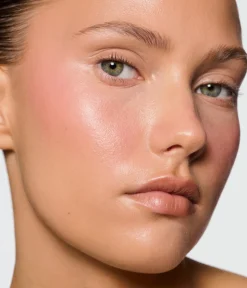 GLOW BLUSH