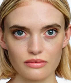 RADIANT TOUCH CONCEALER