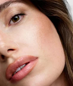 RADIANT TOUCH CONCEALER